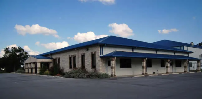 Professional Offices metal building photo 1